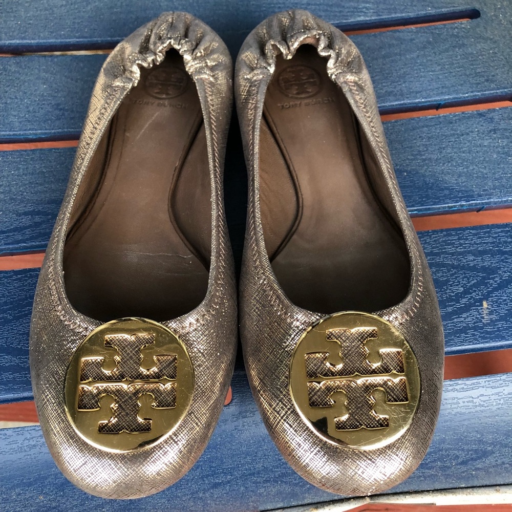 Tory Burch Bronze Metallic Reva Flats size 11. Beautiful shoes ❤️